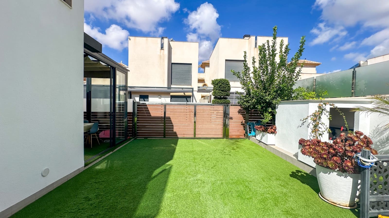 5 chambre Villa/Maison à vendre à Torrevieja avec piscine garage - 549 000 € (Ref: 10103513)