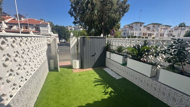 3 sypialnia Dom na sprzedaż w Cañada del Molino, Torrevieja z basenem garażem - 339 000 € (Ref: 10112365)