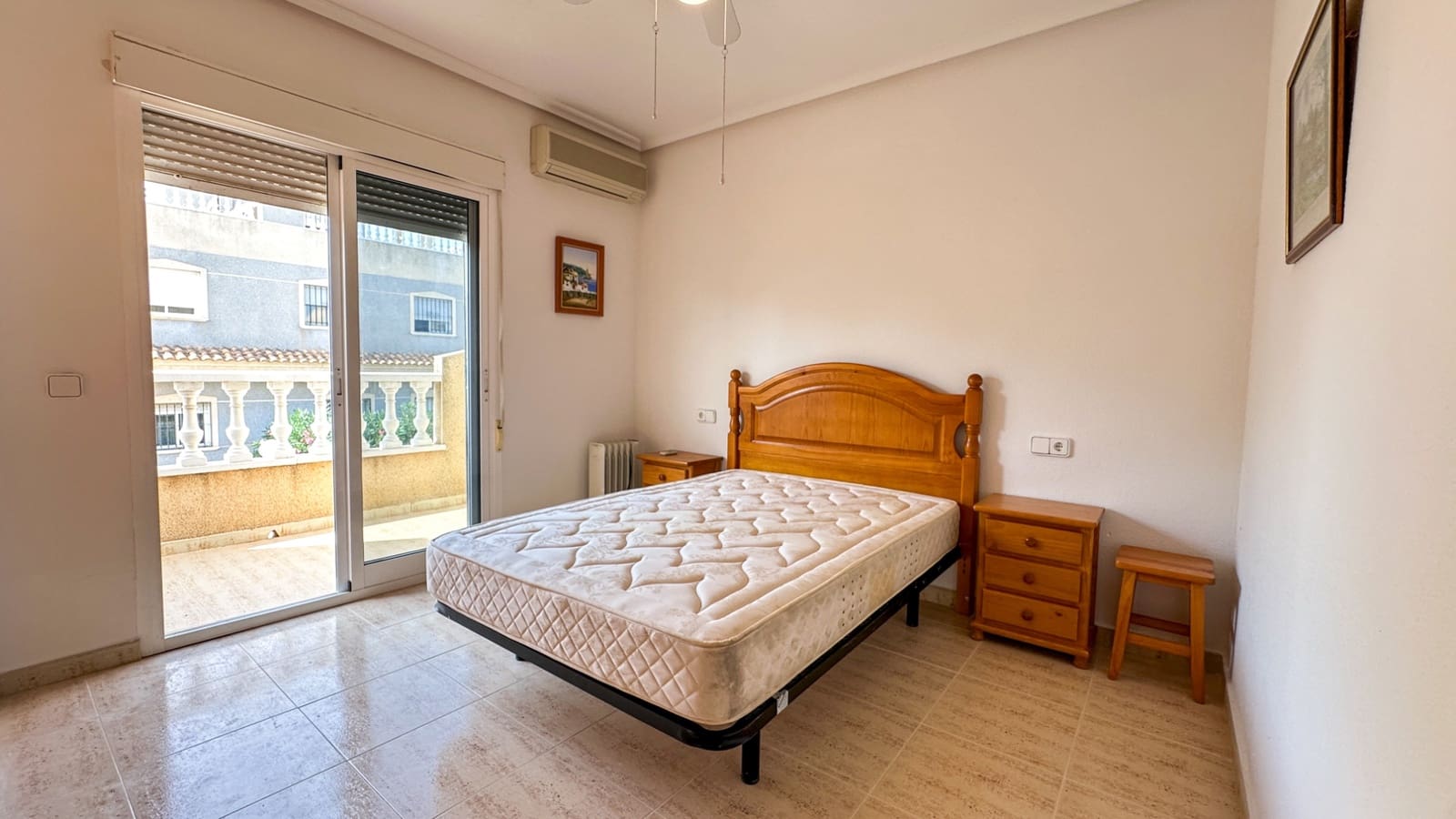 2 sypialnia Dom na sprzedaż w Playa Flamenca z basenem garażem - 180 000 € (Ref: 10136309)