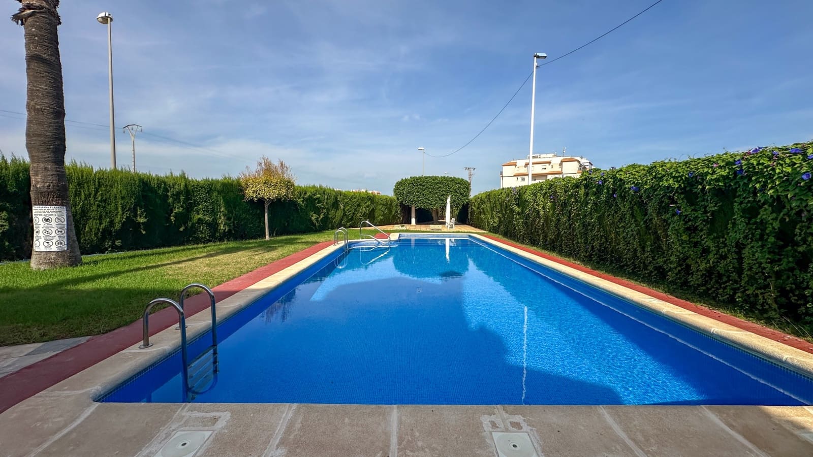 2 sypialnia Dom na sprzedaż w Playa Flamenca z basenem garażem - 180 000 € (Ref: 10136309)
