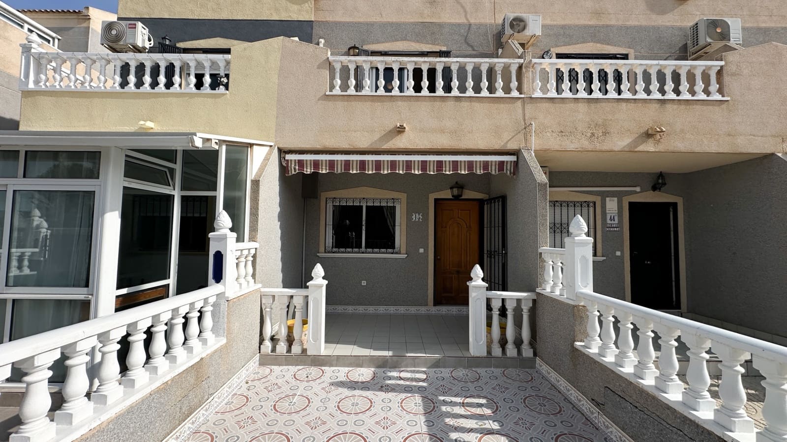 2 sypialnia Dom na sprzedaż w Playa Flamenca z basenem garażem - 180 000 € (Ref: 10136309)