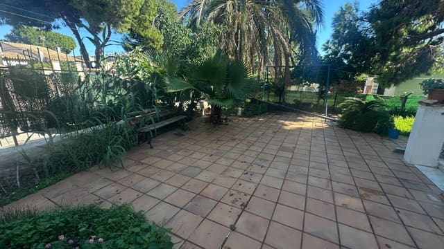 4 soveværelse Villa til salg i Punta Prima, Orihuela med garage - € 560.000 (Ref: 10170439)