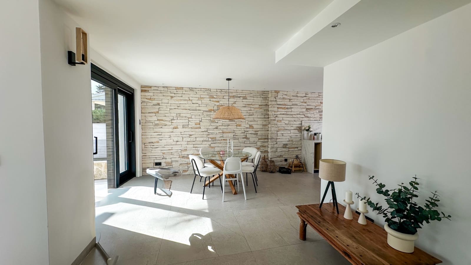 3 soveværelse Villa til salg i Villamartin med swimmingpool garage - € 1.495.000 (Ref: 10175730)