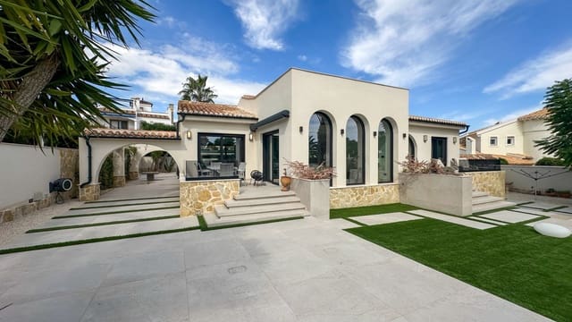 3 soveværelse Villa til salg i Villamartin, Orihuela med swimmingpool garage - € 1.495.000 (Ref: 10175730)