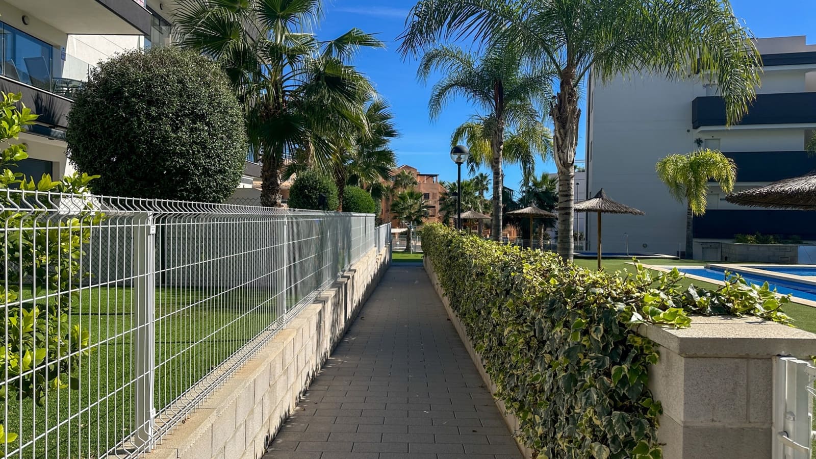 2 chambre Appartement à vendre à Villamartin avec piscine garage - 249 000 € (Ref: 10185442)