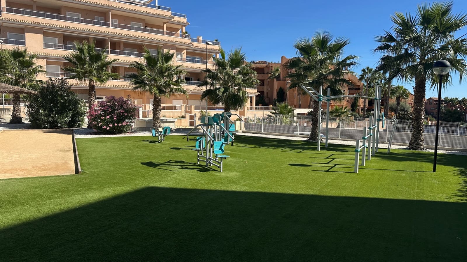 2 chambre Appartement à vendre à Villamartin avec piscine garage - 249 000 € (Ref: 10185442)