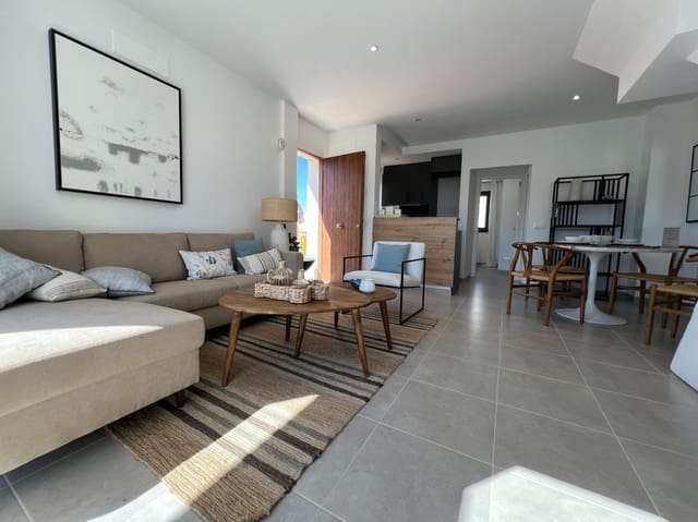 2 soverom Kjedet enebolig til salgs i Manacor med svømmebasseng garasje - € 399 000 (Ref: 8413755)