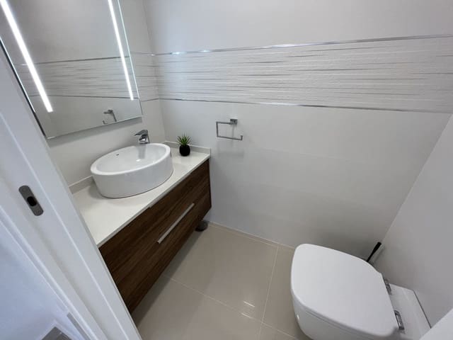 5 sovrum Villa till salu i San Miguel de Salinas med pool garage - 849 000 € (Ref: 8796353)