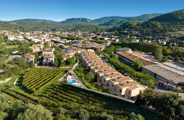 3 slaapkamer Rijtjeshuis te koop in Esporles met zwembad garage - € 795.000 (Ref: 8878690)