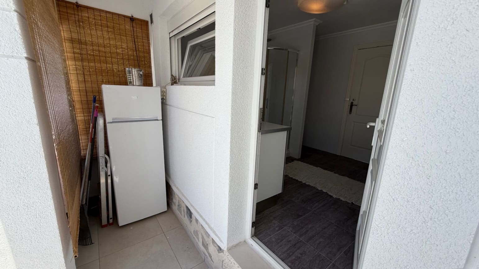 3 sypialnia Willa na sprzedaż w Torrevieja z basenem garażem - 645 000 € (Ref: 9141892)