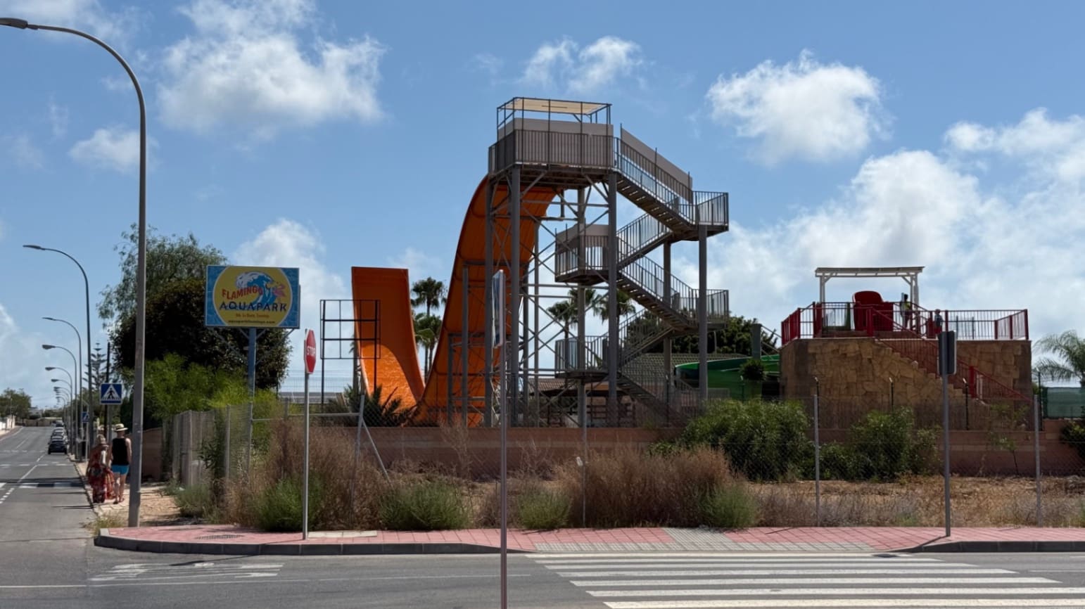 3 sypialnia Willa na sprzedaż w Torrevieja z basenem garażem - 645 000 € (Ref: 9141892)