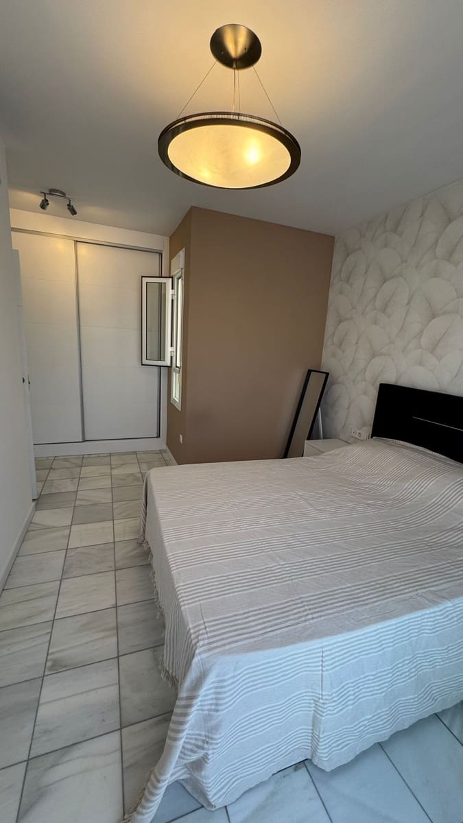 2 soveværelse Rækkehus til salg i Torrevieja med garage - € 240.000 (Ref: 9184642)