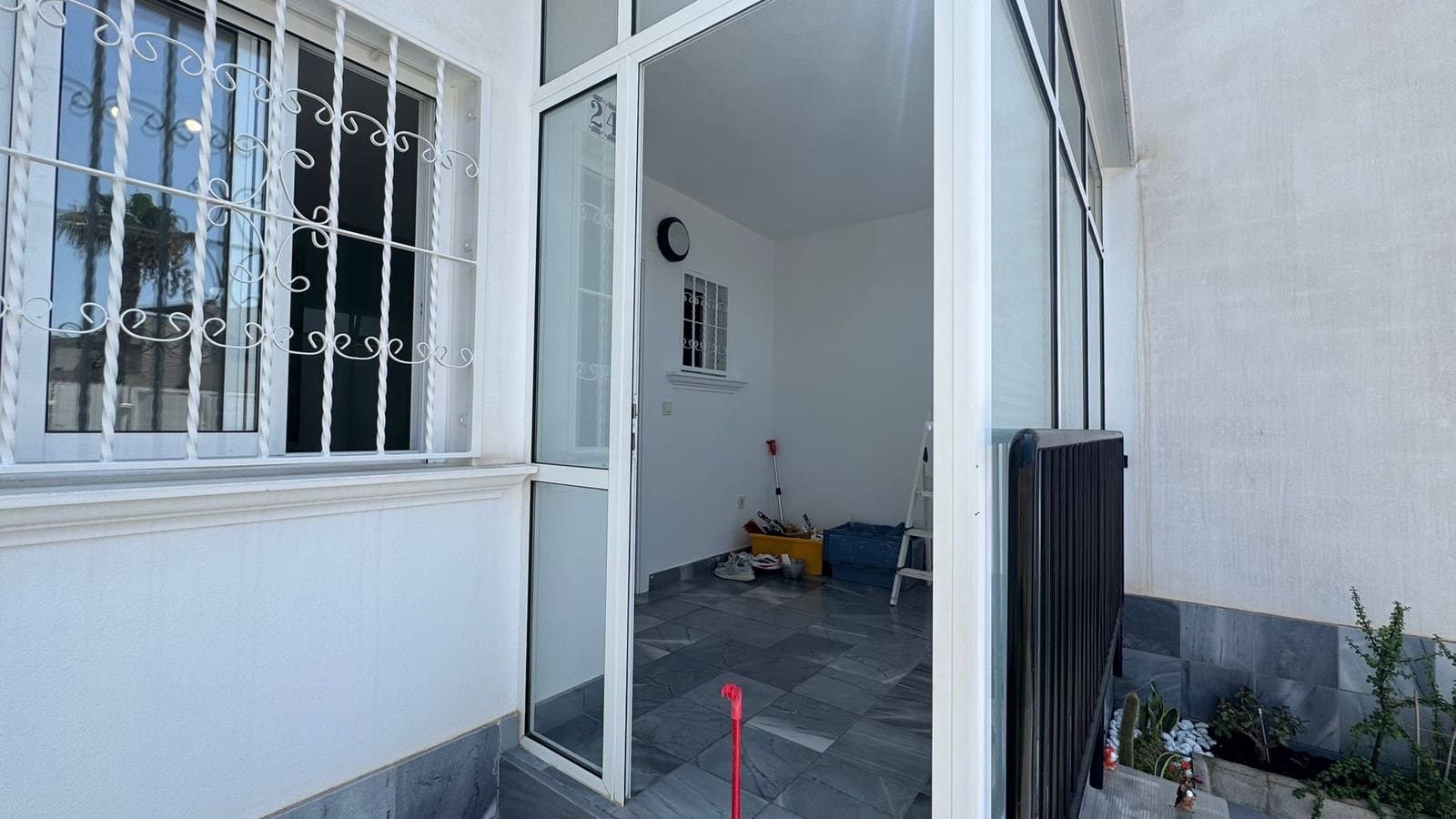 2 soveværelse Byhus til salg i Torrevieja med swimmingpool garage - € 240.000 (Ref: 9184642)