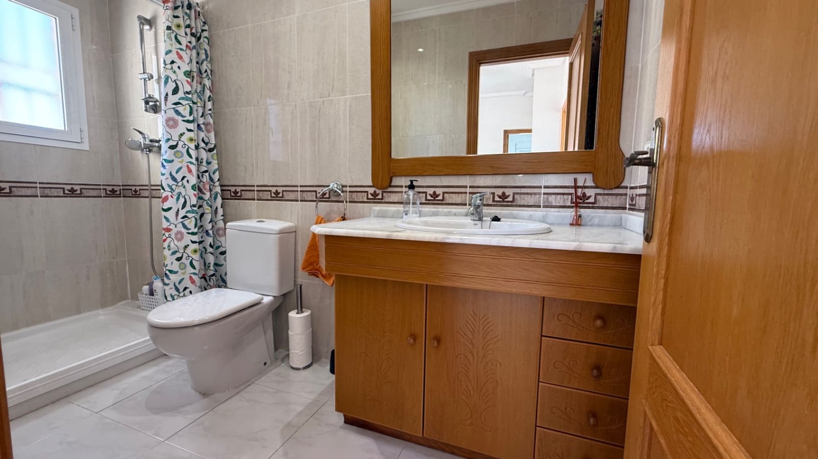 4 sypialnia Willa na sprzedaż w Orihuela Costa z basenem garażem - 570 000 € (Ref: 9223586)