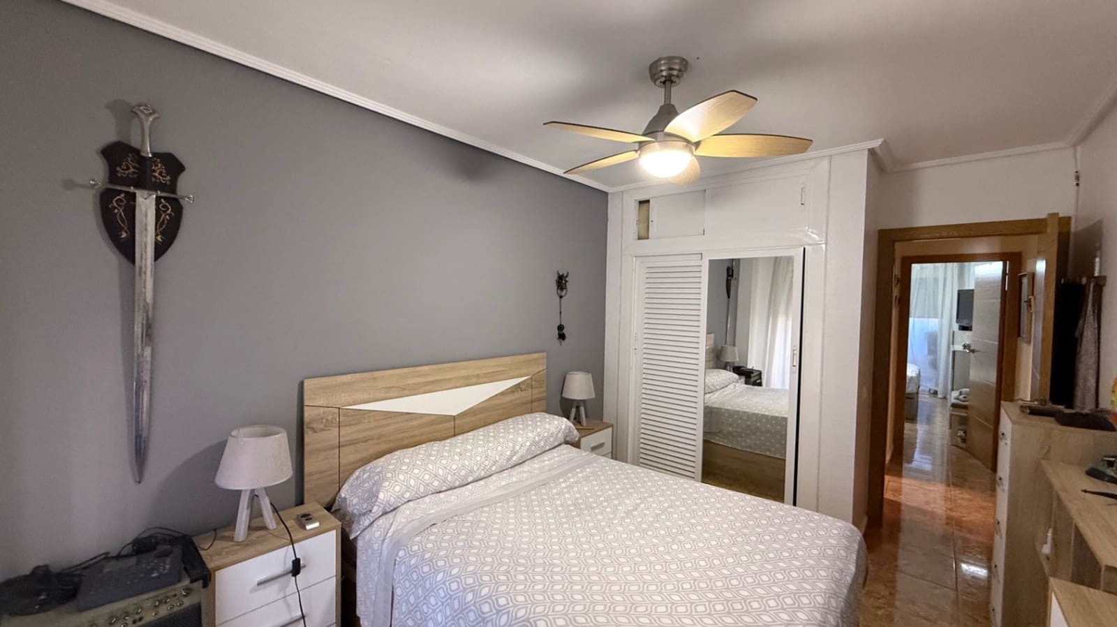 Apartamento de 2 habitaciones en La Manga del Mar Menor en venta con piscina - 167.800 € (Ref: 9231280)