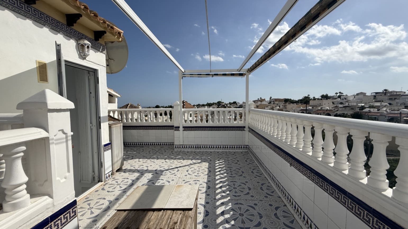 2 bedroom Apartment for sale in San Miguel de Salinas with pool - € 199,900 (Ref: 9311515)