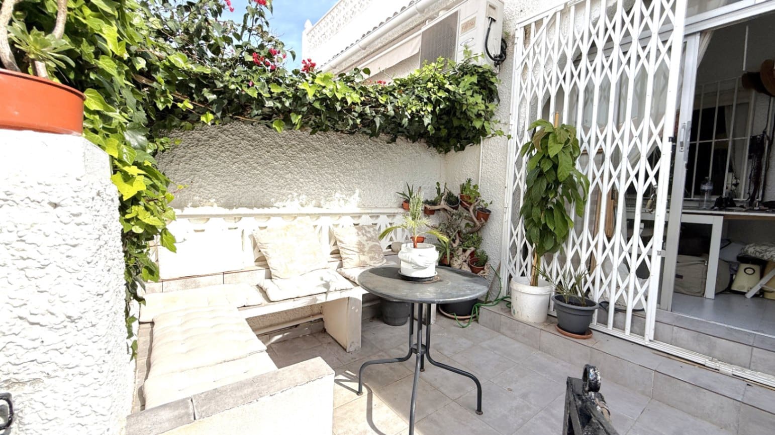 1 sovrum Bungalow till salu i Torrevieja - 89 000 € (Ref: 9378533)