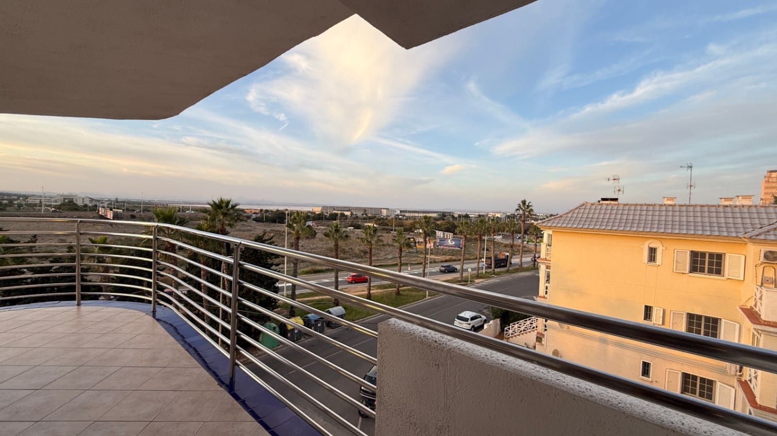 1 soverom Leilighet til salgs i Torrevieja med svømmebasseng garasje - € 159 900 (Ref: 9447014)