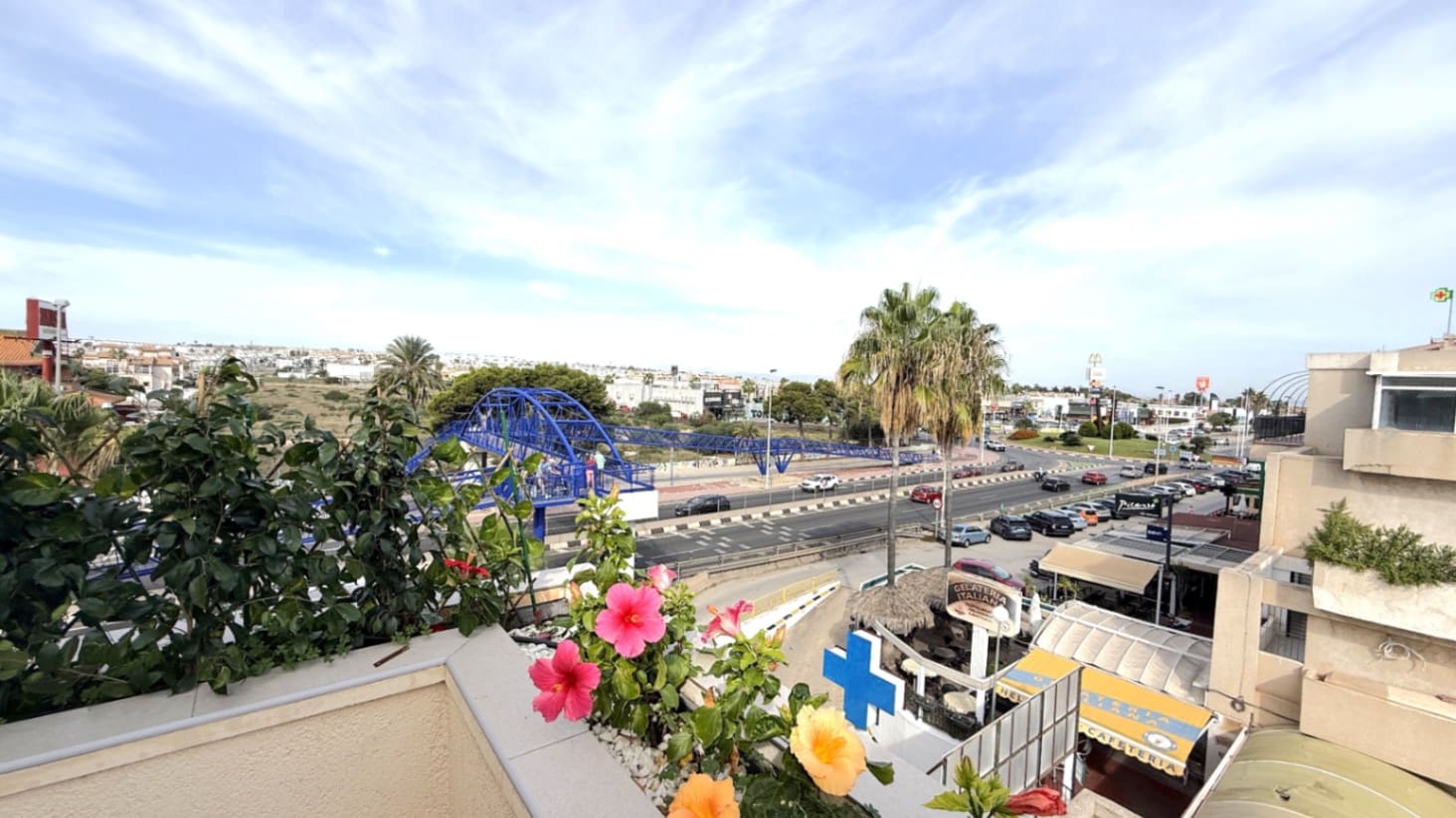 Ático de 2 habitaciones en Torrevieja en venta - 247.000 € (Ref: 9459460)