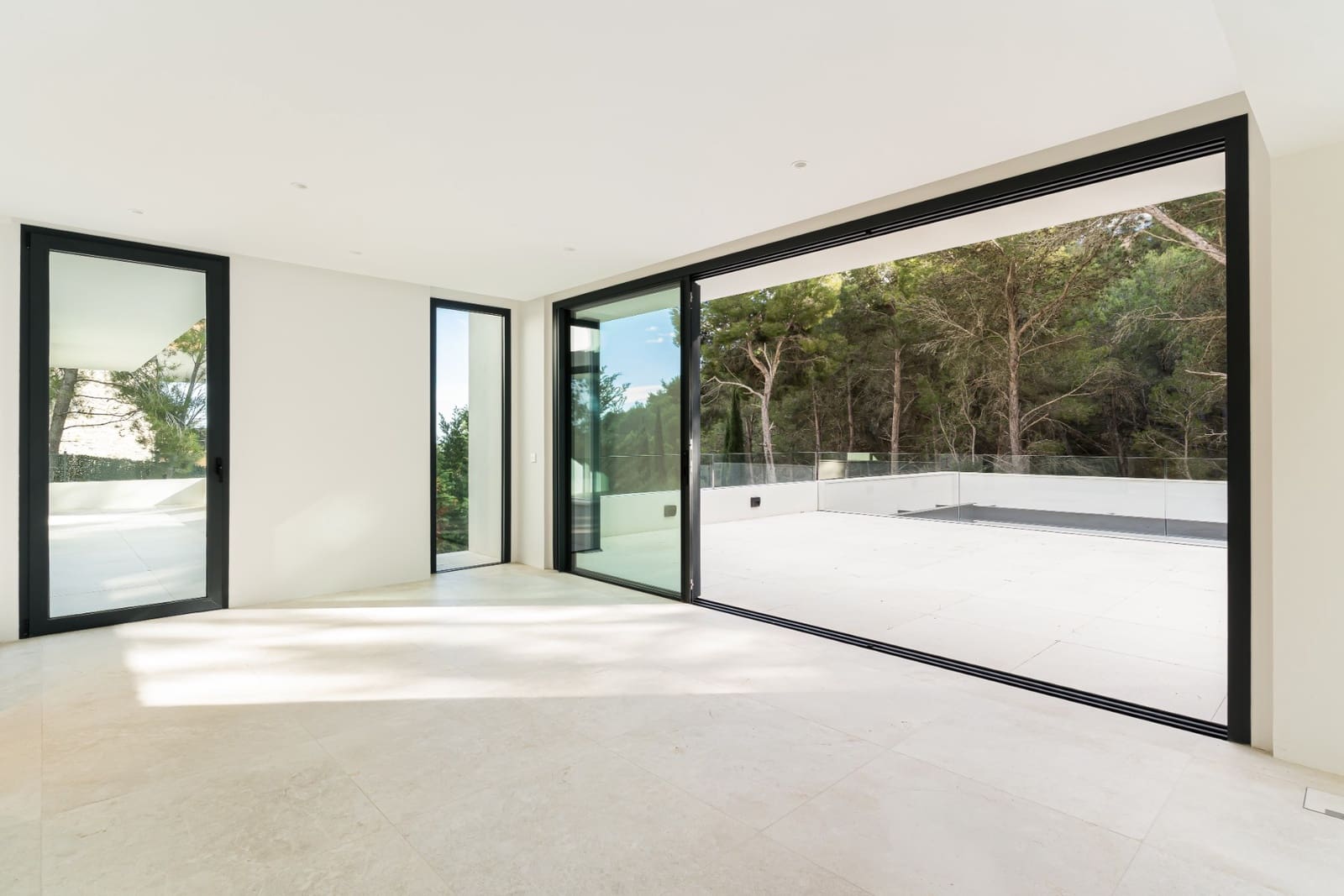 4 bedroom Villa for sale in Palma de Mallorca with pool garage - € 4,995,000 (Ref: 9510066)