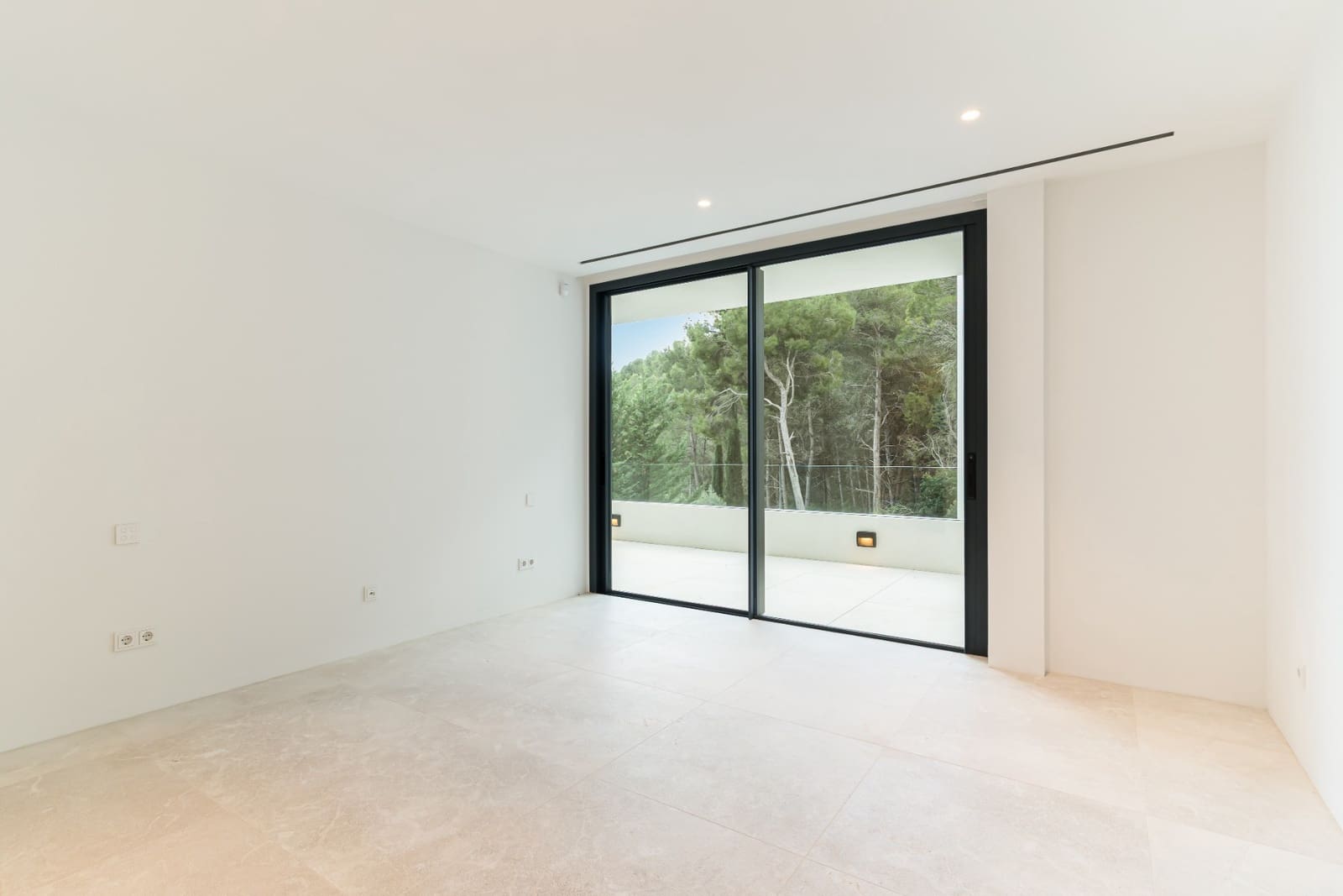 4 bedroom Villa for sale in Palma de Mallorca with pool garage - € 4,995,000 (Ref: 9510066)