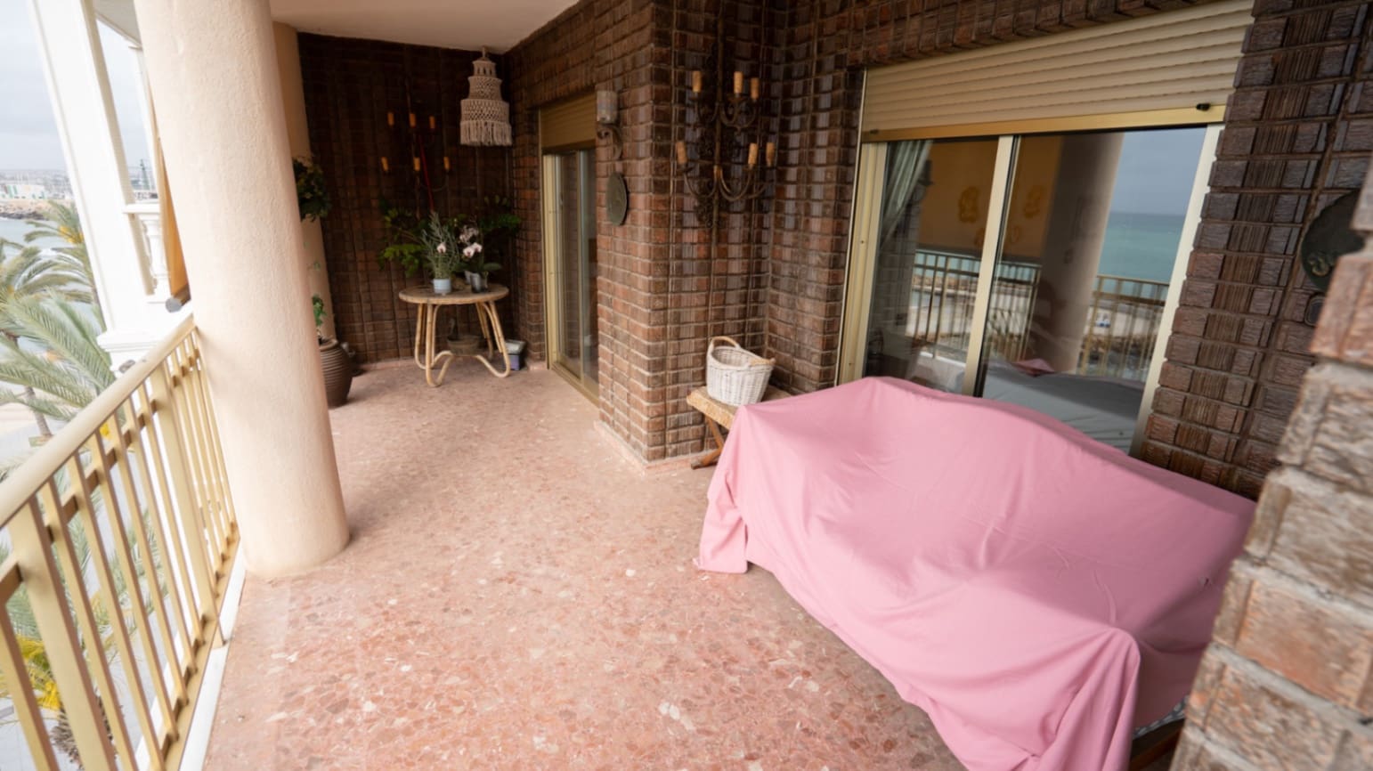 3 bedroom Beach Apartment for sale in Torrevieja - € 497,000 (Ref: 9510073)