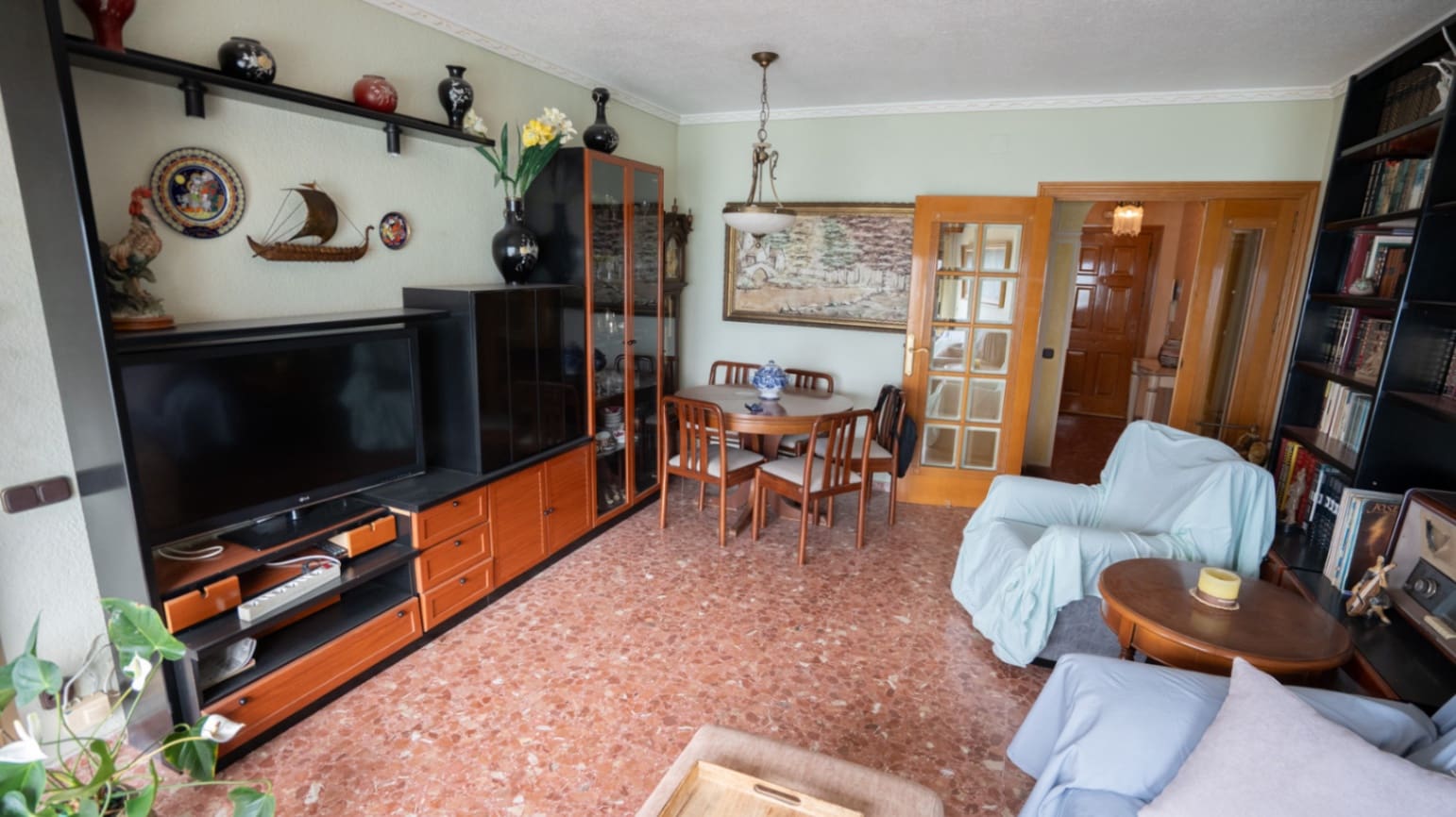 3 bedroom Beach Apartment for sale in Torrevieja - € 497,000 (Ref: 9510073)