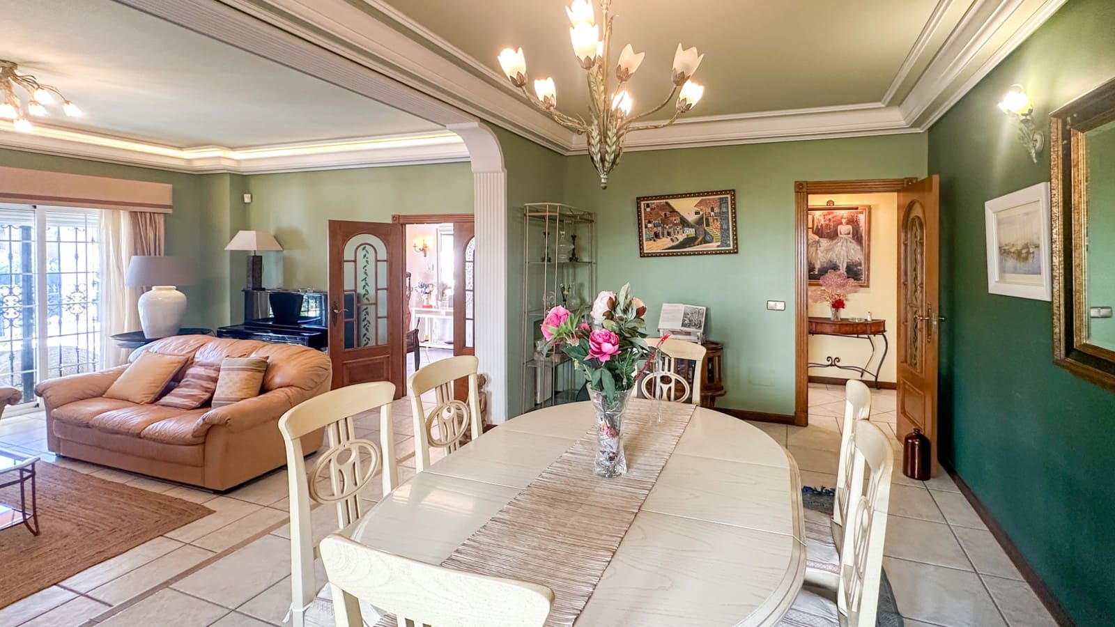 6 bedroom Villa for sale in La Mata with pool garage - € 950,000 (Ref: 9510075)