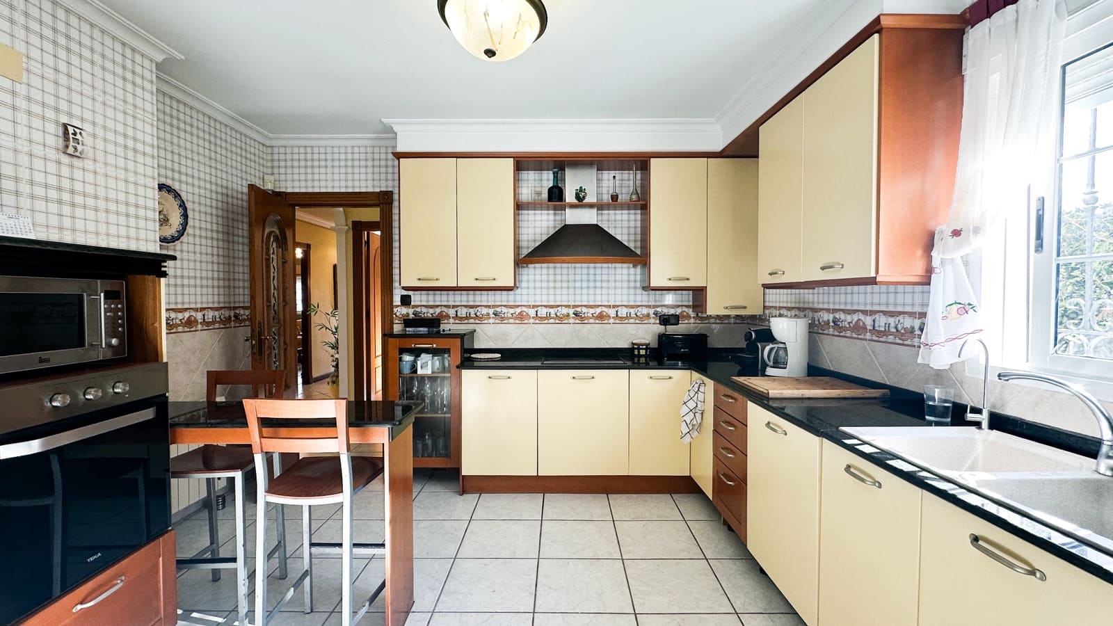 6 bedroom Villa for sale in La Mata with pool garage - € 950,000 (Ref: 9510075)