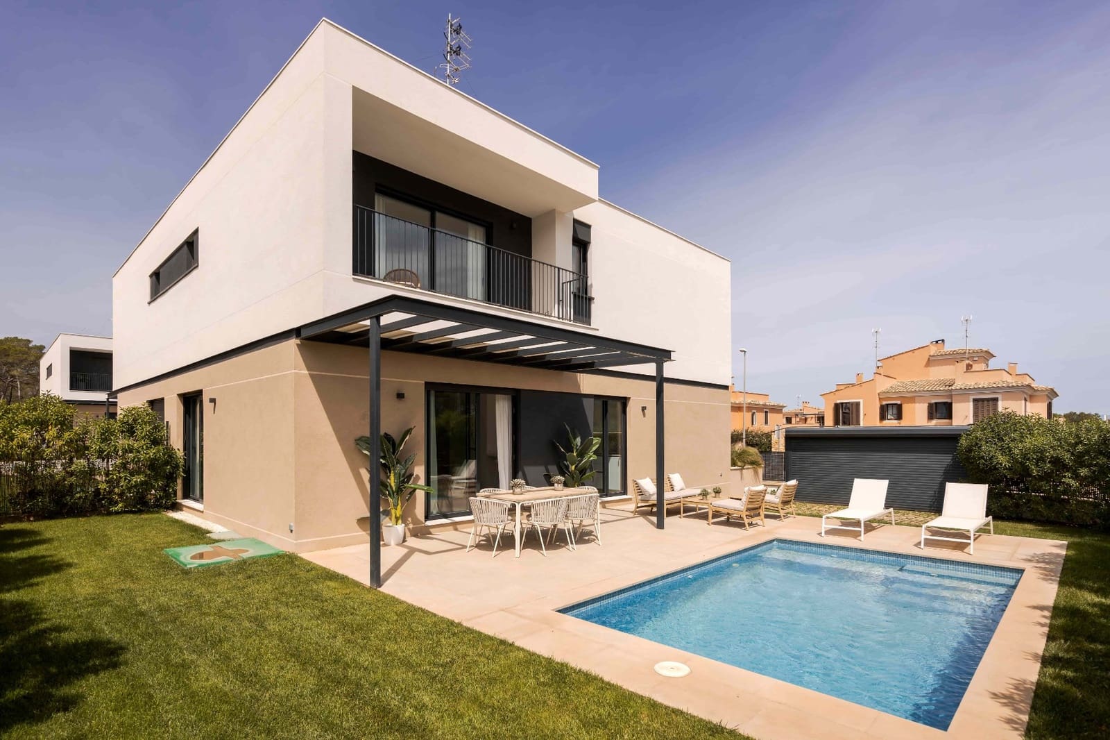 4 chambre Villa/Maison à vendre à Puig de Ros avec piscine garage - 850 000 € (Ref: 9510077)