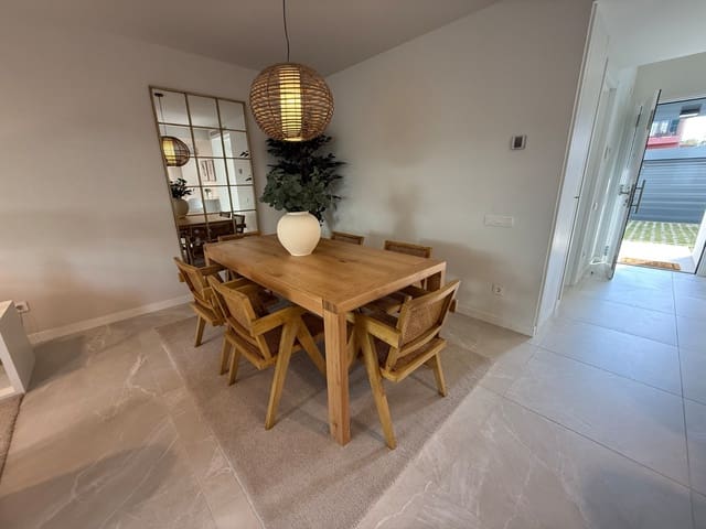 4 soveværelse Semi-Rækkehus til salg i Las Maravillas, Palma de Mallorca med swimmingpool - € 1.267.000 (Ref: 9510086)