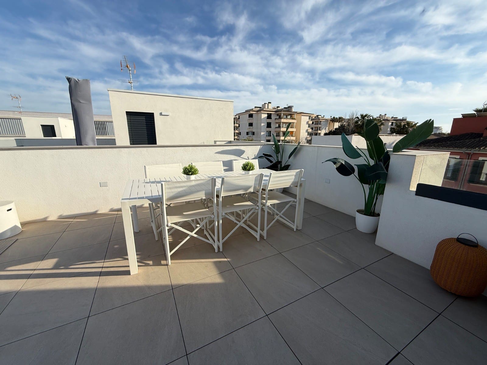 4 soveværelse Semi-Rækkehus til salg i Palma de Mallorca med swimmingpool - € 1.267.000 (Ref: 9510086)