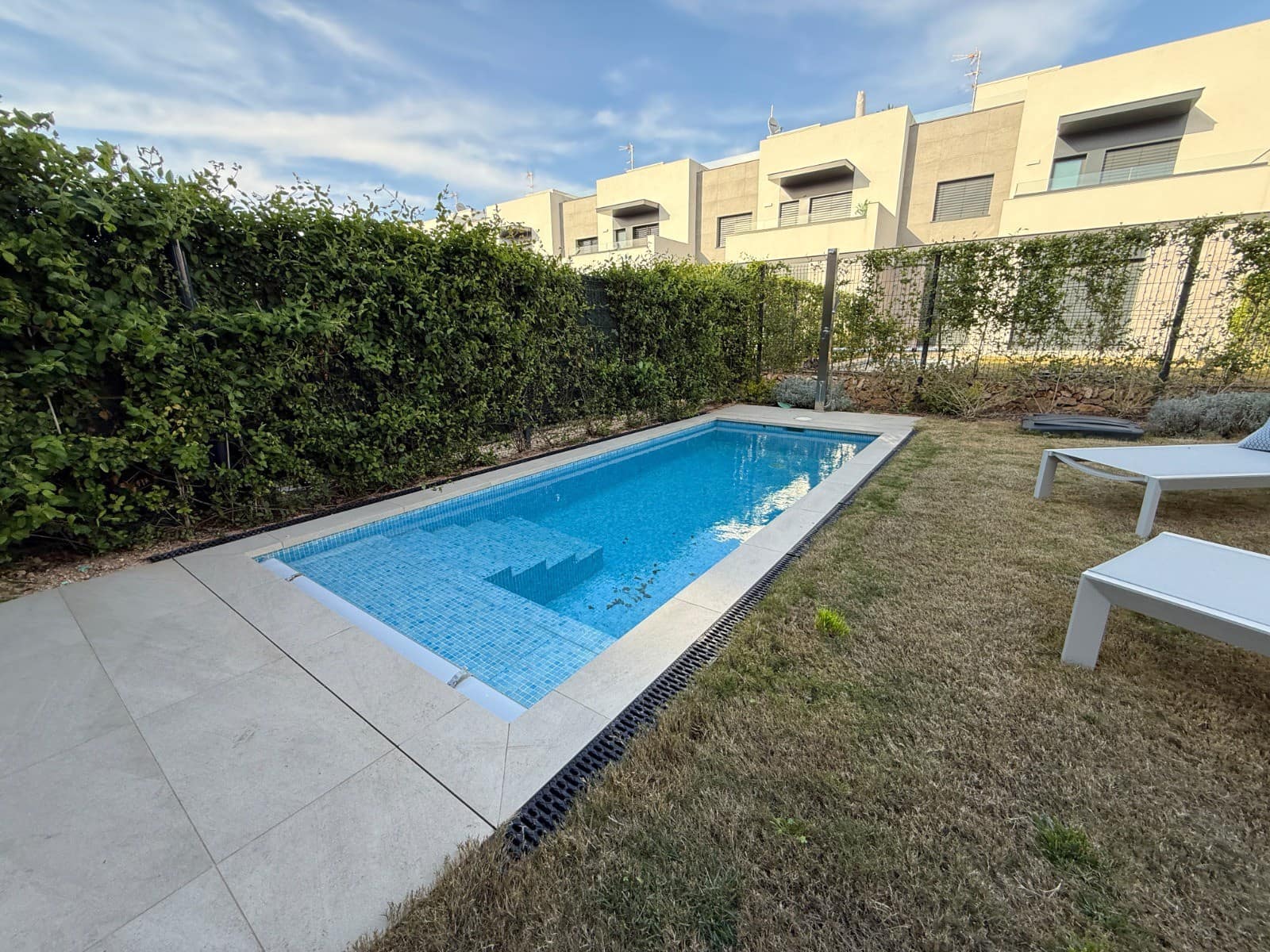 4 soveværelse Semi-Rækkehus til salg i Palma de Mallorca med swimmingpool - € 1.267.000 (Ref: 9510086)