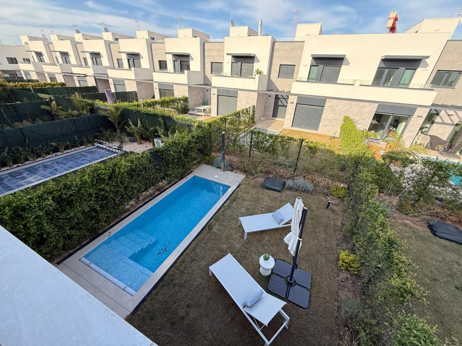 4 soveværelse Semi-Rækkehus til salg i Palma de Mallorca med swimmingpool - € 1.267.000 (Ref: 9510086)