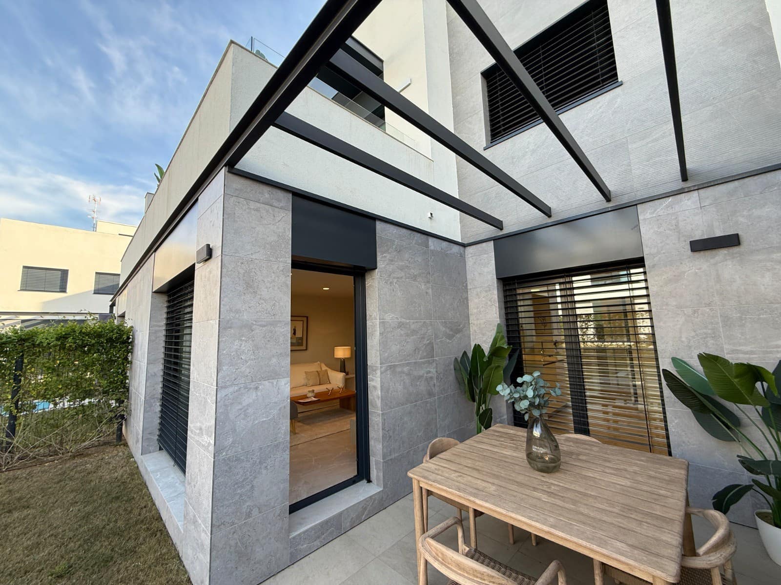 Pareado de 4 habitaciones en Palma de Mallorca en venta con piscina - 1.045.000 € (Ref: 9510087)