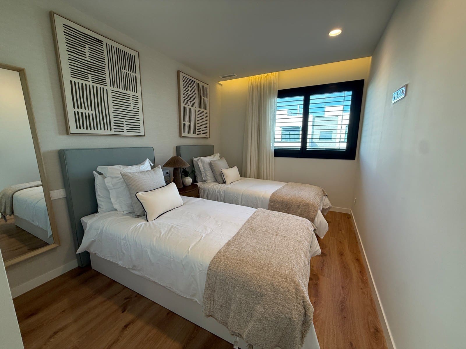 Pareado de 4 habitaciones en Palma de Mallorca en venta con piscina - 1.045.000 € (Ref: 9510087)