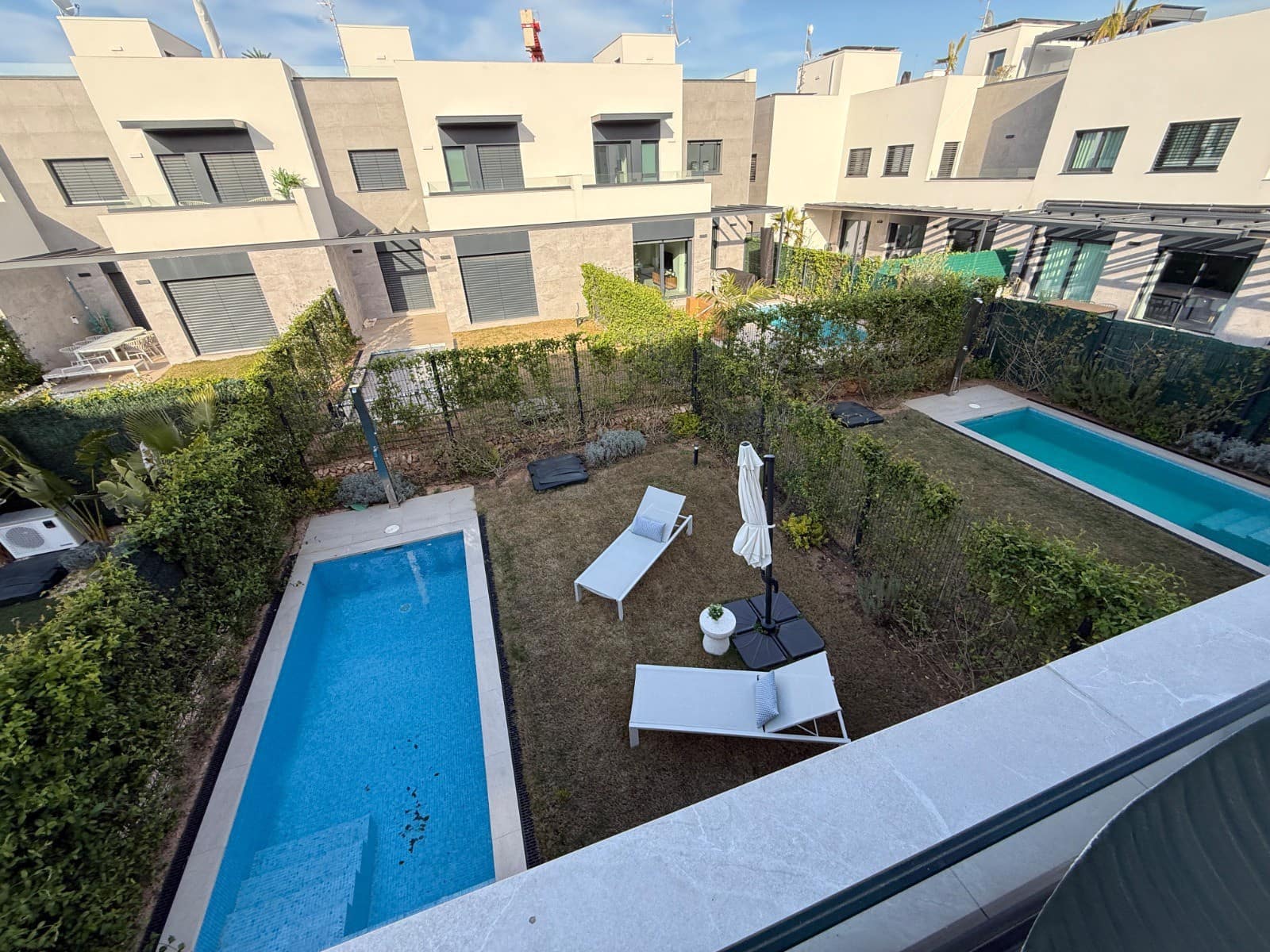 Pareado de 4 habitaciones en Palma de Mallorca en venta con piscina - 1.045.000 € (Ref: 9510087)