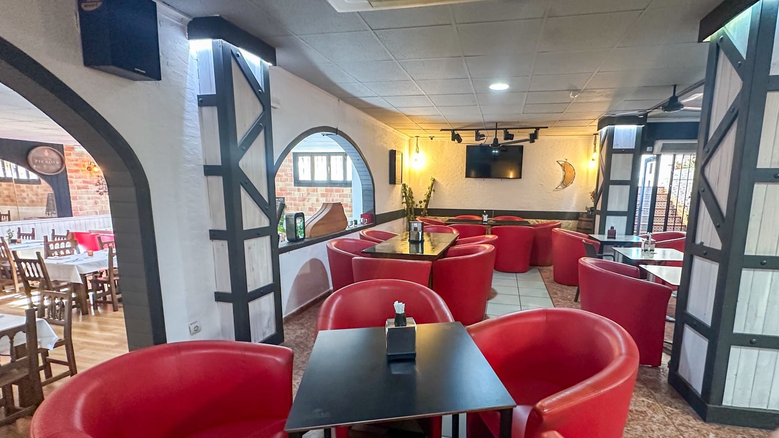 2 soverom Kommersiell til salgs i Torrevieja - € 560 000 (Ref: 9516023)