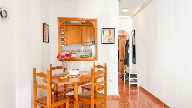 Apartamento de 2 habitaciones en Centro, Torrevieja en venta - 125.000 € (Ref: 9521466)