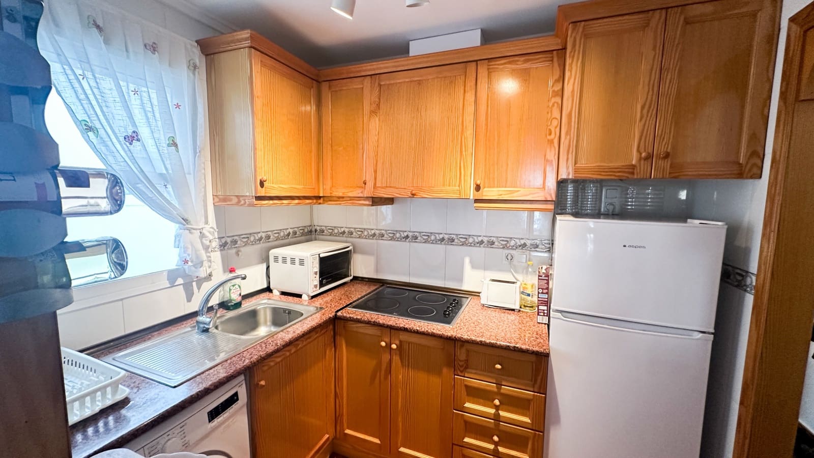 Apartamento de 2 habitaciones en Torrevieja en venta - 125.000 € (Ref: 9521466)