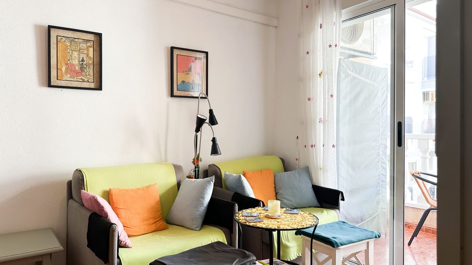 Apartamento de 2 habitaciones en Torrevieja en venta - 125.000 € (Ref: 9521466)