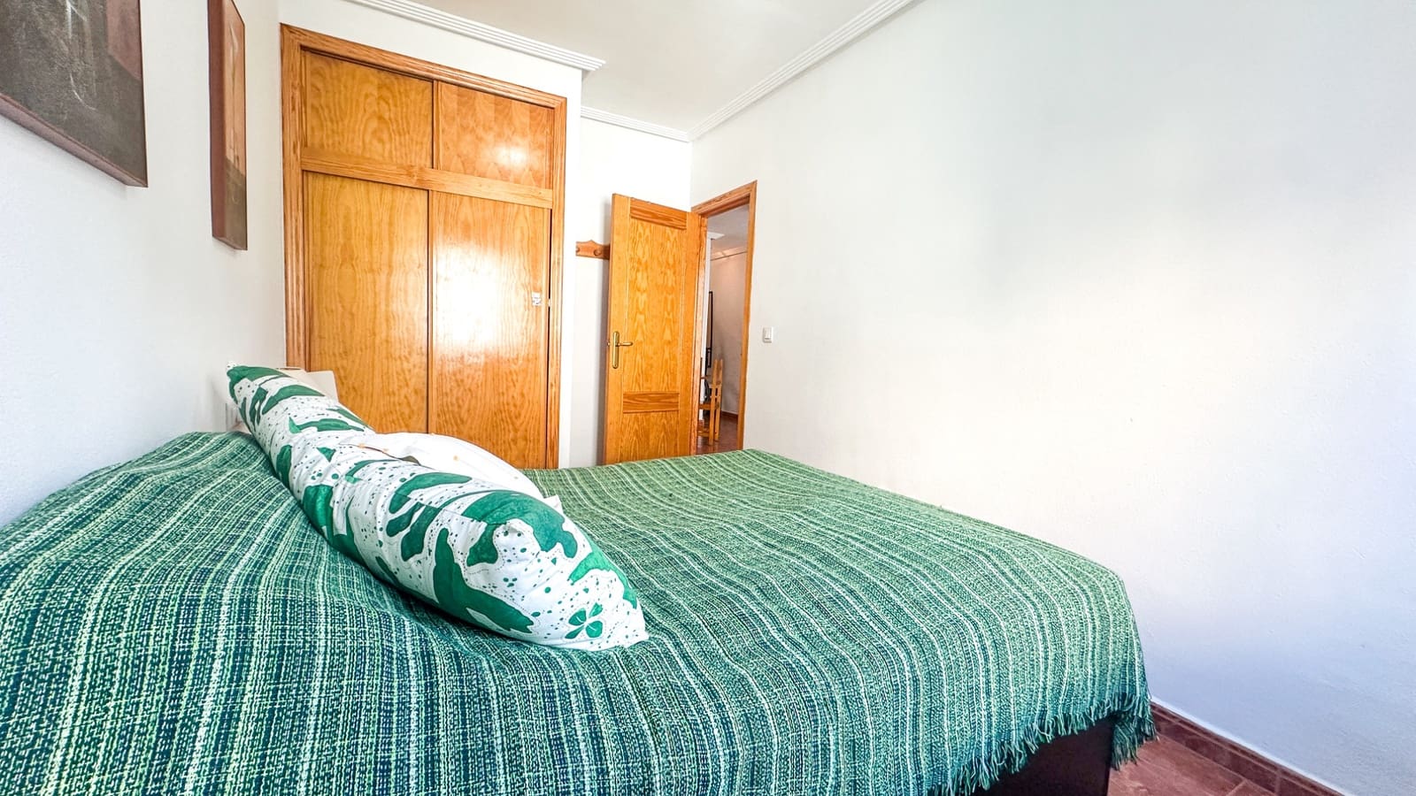 Apartamento de 2 habitaciones en Torrevieja en venta - 125.000 € (Ref: 9521466)