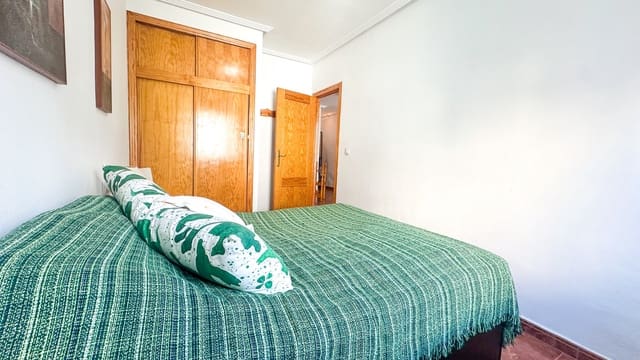 Apartamento de 2 habitaciones en Centro, Torrevieja en venta - 125.000 € (Ref: 9521466)