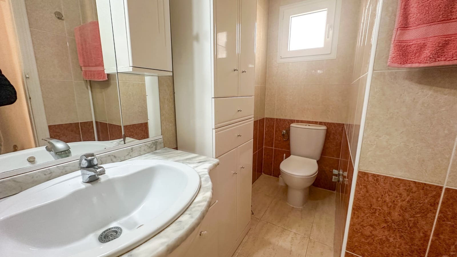 Casa de 2 habitaciones en Torrevieja en venta con piscina garaje - 179.000 € (Ref: 9524784)