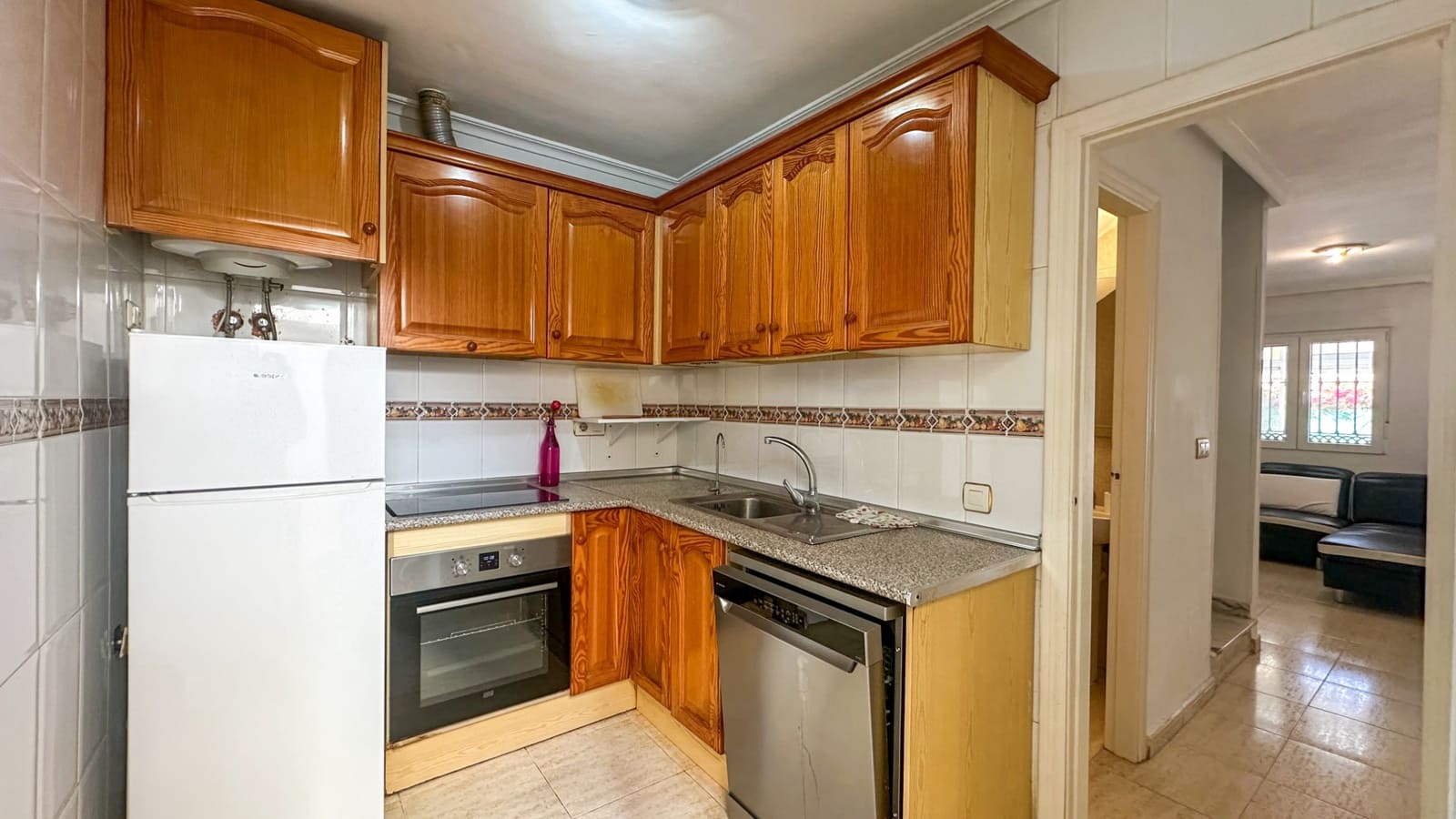 Casa de 2 habitaciones en Torrevieja en venta con piscina garaje - 179.000 € (Ref: 9524784)