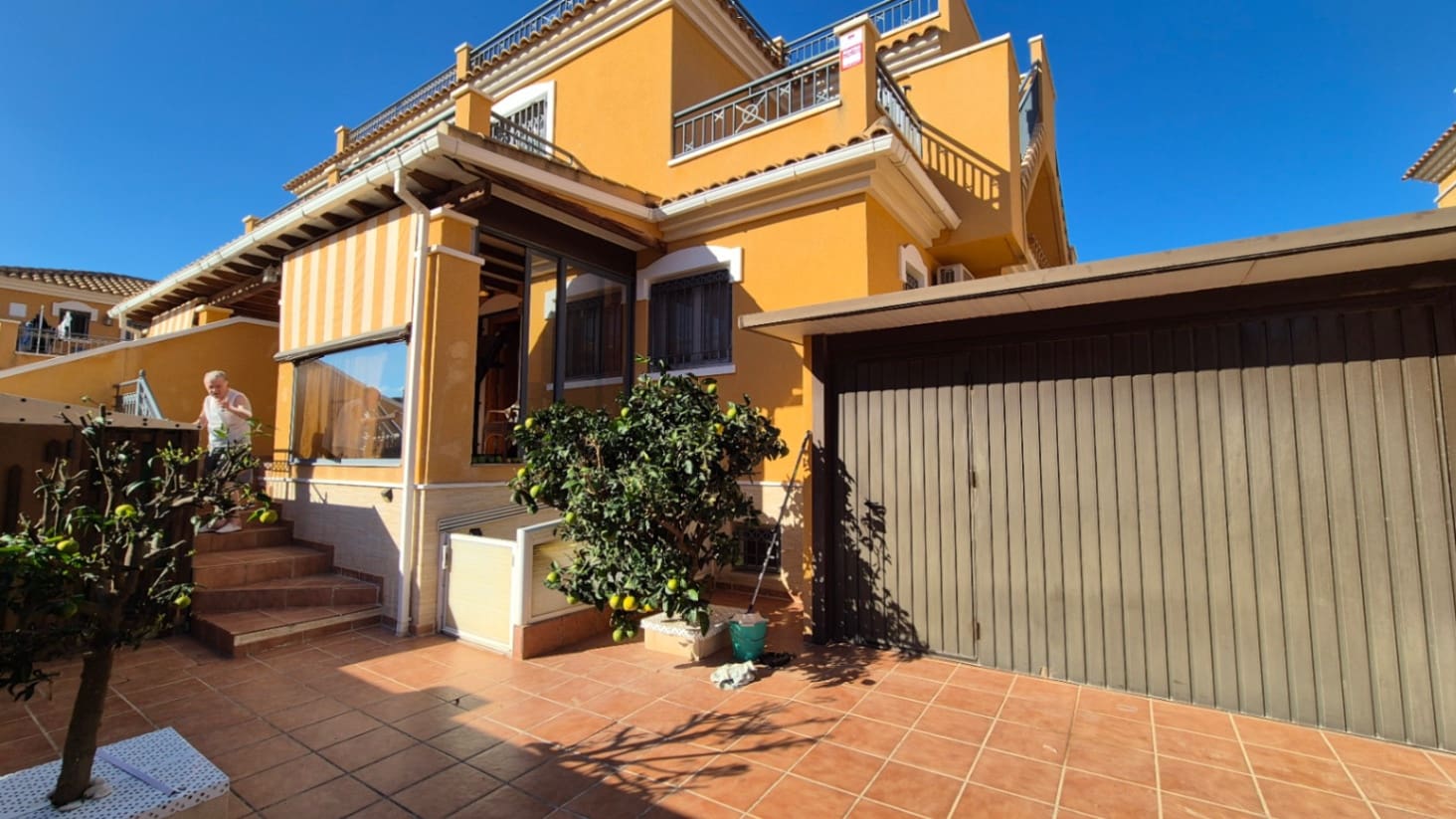 5 soverom Hus til salgs i Torrevieja med svømmebasseng garasje - € 240 000 (Ref: 9528869)