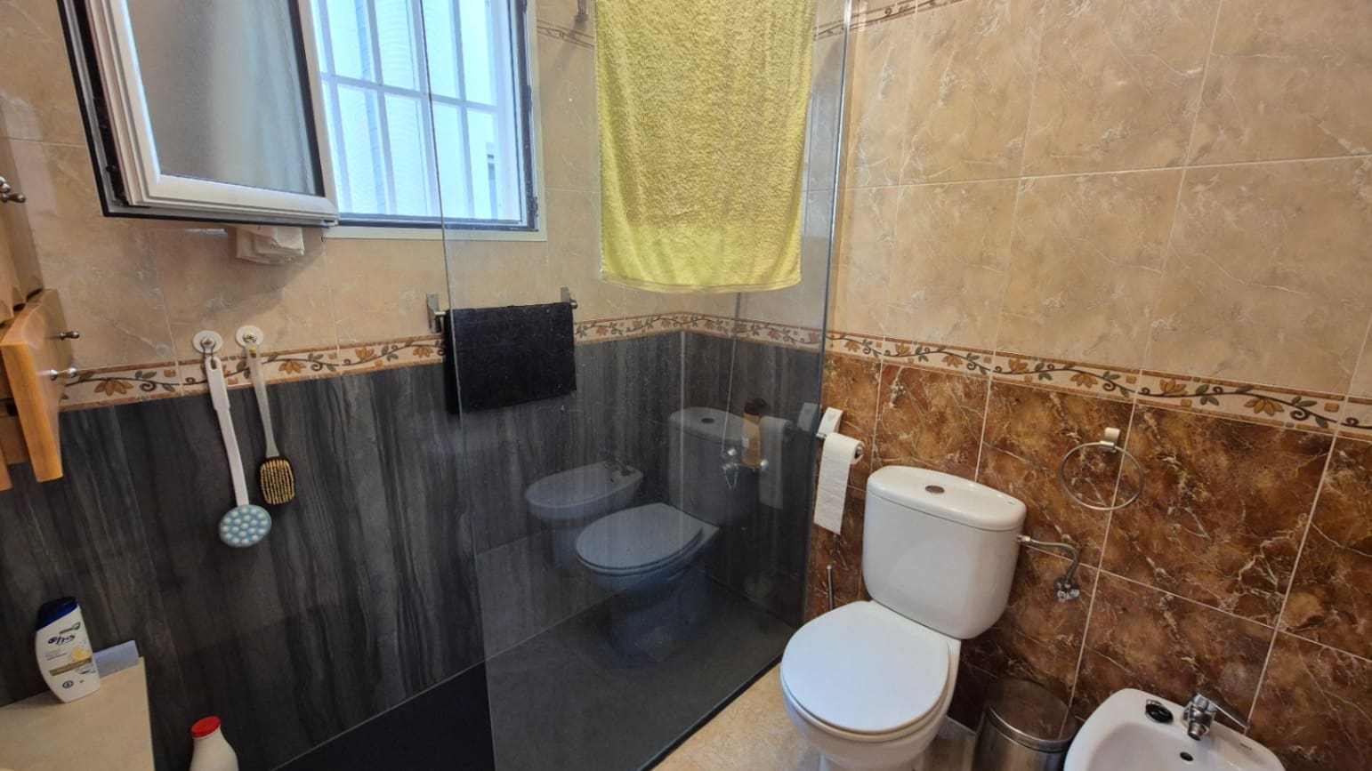 5 soverom Hus til salgs i Torrevieja med svømmebasseng garasje - € 240 000 (Ref: 9528869)