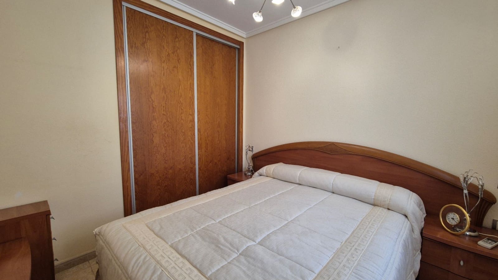 5 soverom Hus til salgs i Torrevieja med svømmebasseng garasje - € 240 000 (Ref: 9528869)