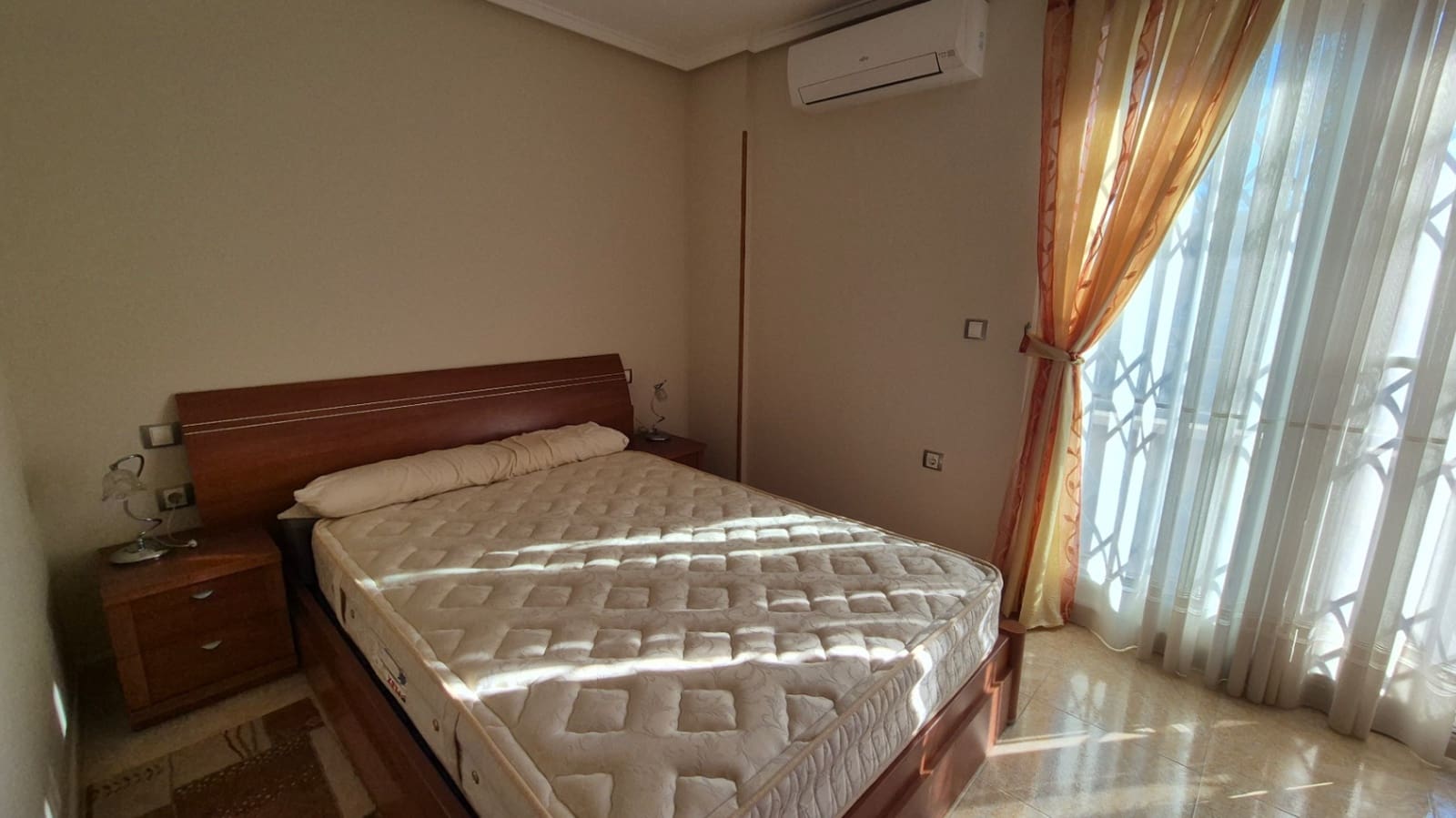 5 soverom Hus til salgs i Torrevieja med svømmebasseng garasje - € 240 000 (Ref: 9528869)