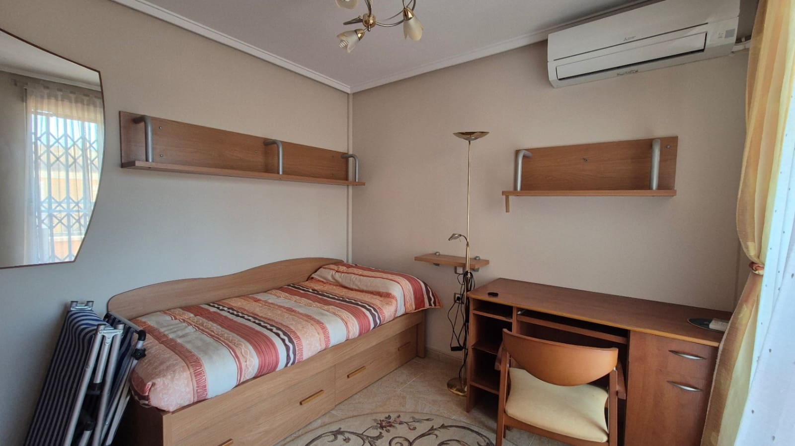 5 soverom Hus til salgs i Torrevieja med svømmebasseng garasje - € 240 000 (Ref: 9528869)